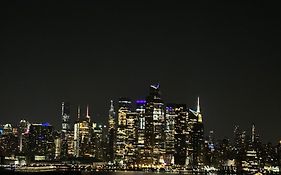 Sunny Apt By The Park Mins Away From Midtown New York